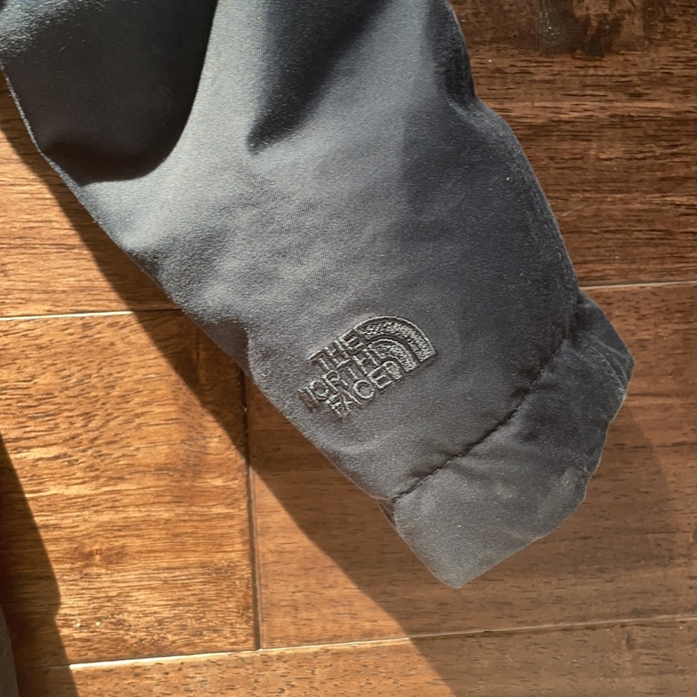 The North Face long parka jacket with fur trim on the hood - Picture 3 of 4